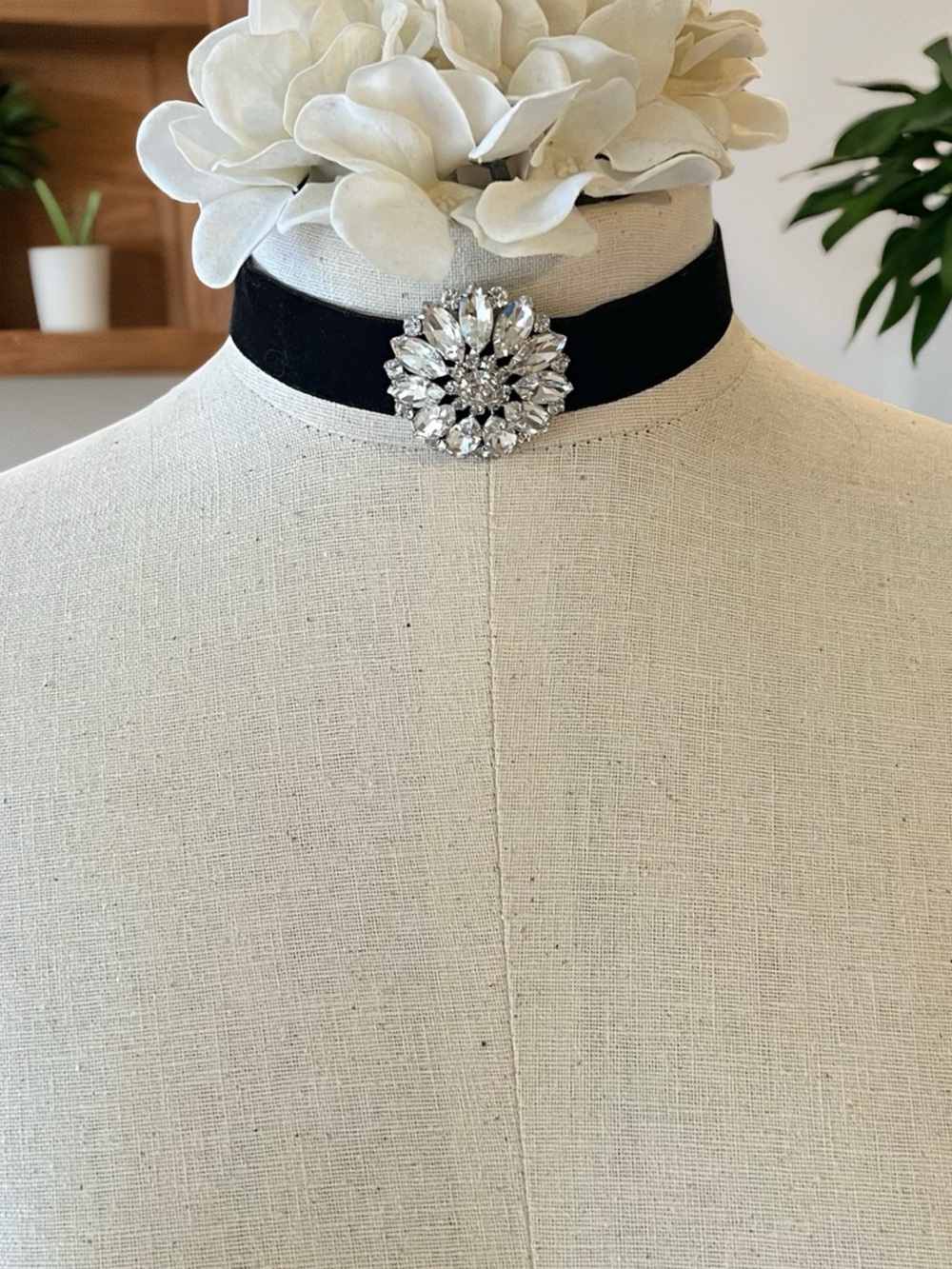 Vintage Crystal Flower Black Velvet Choker Necklace